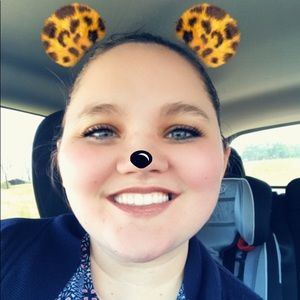 Meet your Posher, Kayla